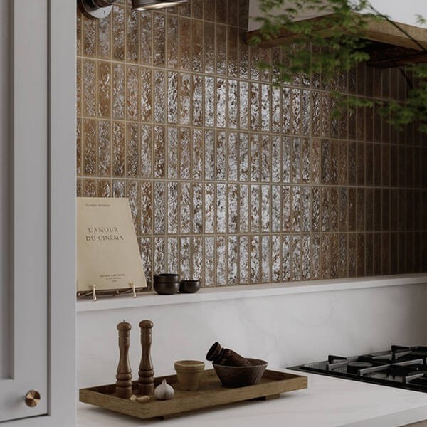DECO RIVER CARAMEL CERAMICA DESEO